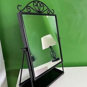Table Desk or vanity mirror